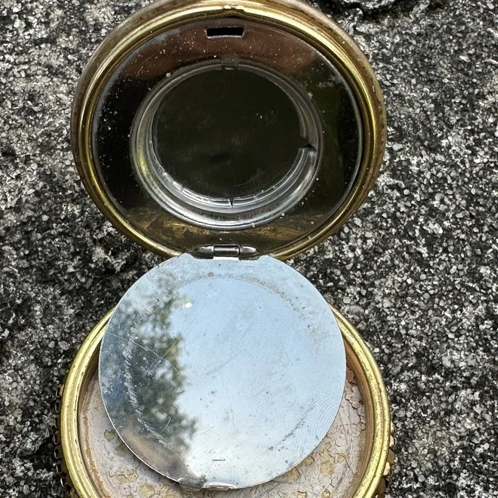 VTG Galleon Ship Powder Compact Gold Tone Guilloché Foil Nautical Vanity Compact
